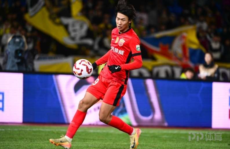 沪媒：李新翔闪耀与B名单制度密切相关 新人辈出是好事